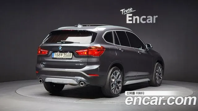 BMW X1 2022 — фото 2