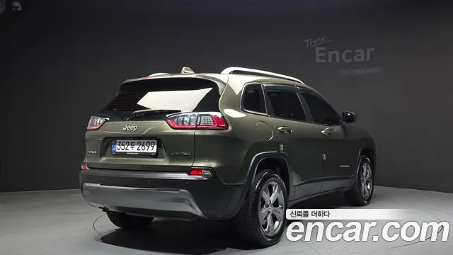 Jeep Cherokee 2021 — фото 2