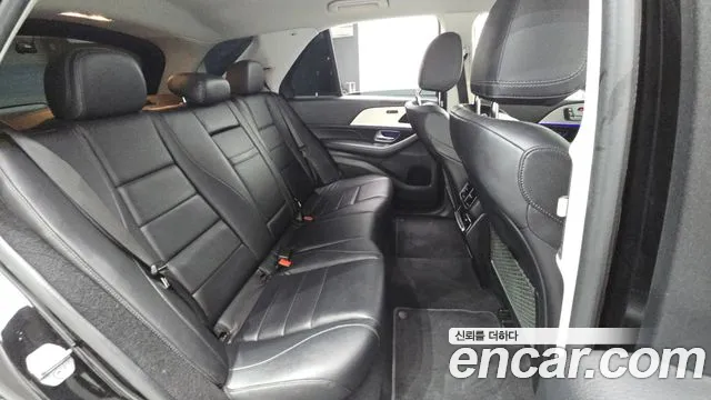 Mercedes-Benz GLE-Class 2019 — фото 12
