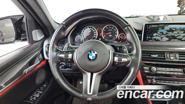 BMW X6M 2017 — фото 13