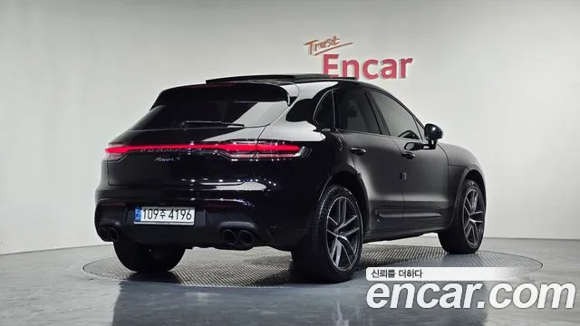 Porsche Macan 2023 — фото 2