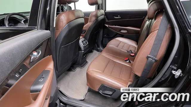 Kia Sorento 2016 — фото 12