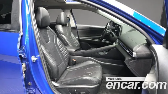 Hyundai AVANTE 2023 — фото 11