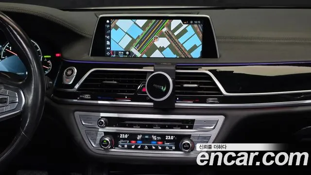 BMW 7-Series 2016 — фото 14