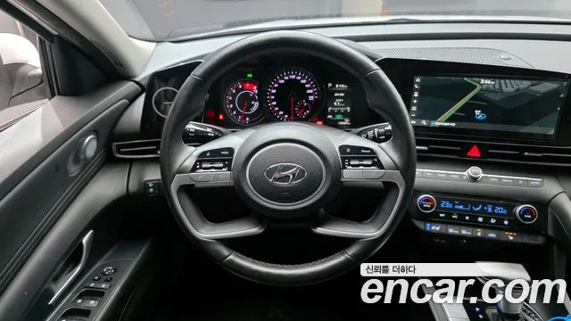 Hyundai AVANTE 2021 — фото 13