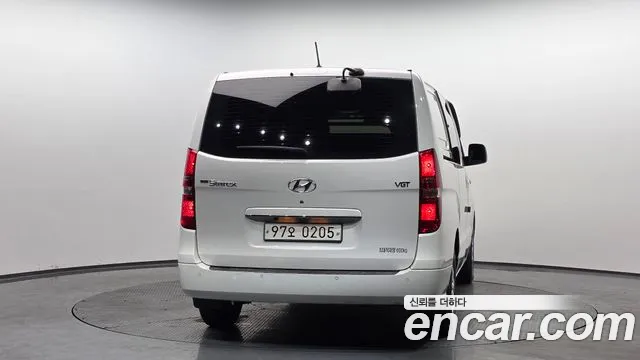 Hyundai Starex 2018 — фото 4