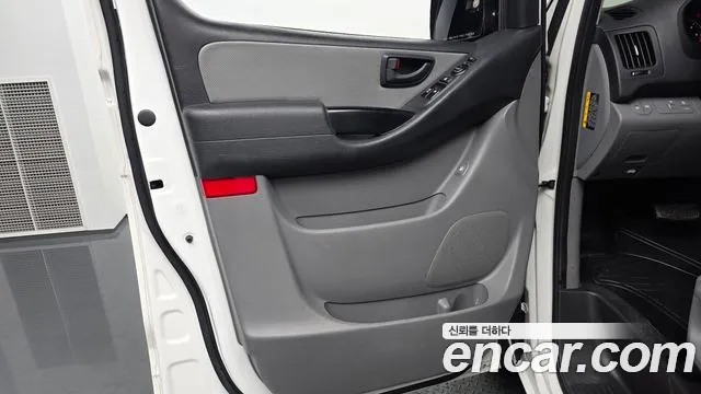 Hyundai Starex 2018 — фото 19
