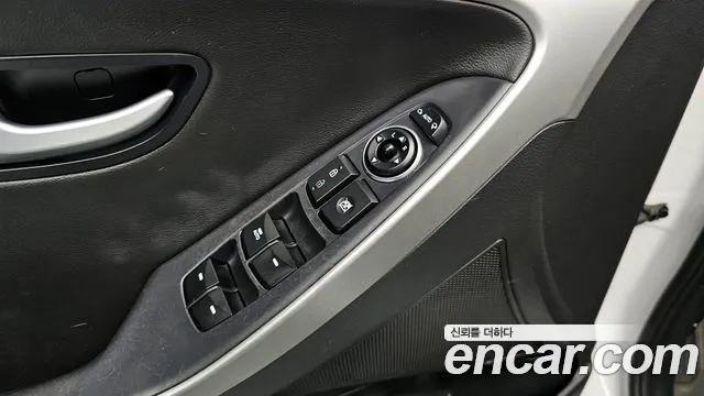 Hyundai i30 2014 — фото 15