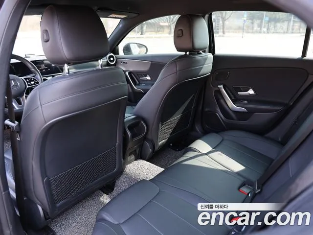 Mercedes-Benz A-Class 2021 — фото 10