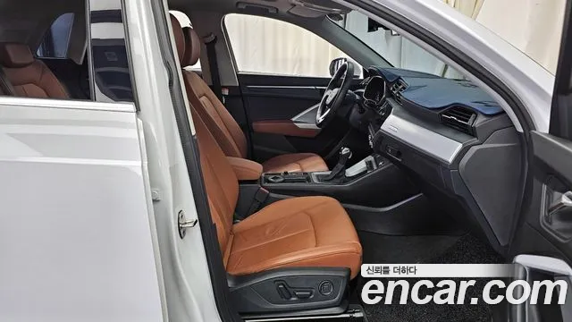 Audi Q3 2023 — фото 11