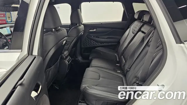 Hyundai Santafe 2022 — фото 12