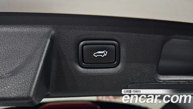 Hyundai Santafe 2022 — фото 20