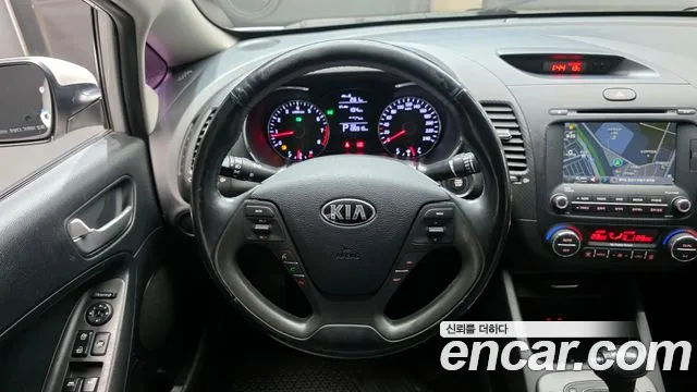Kia K3 2015 — фото 13
