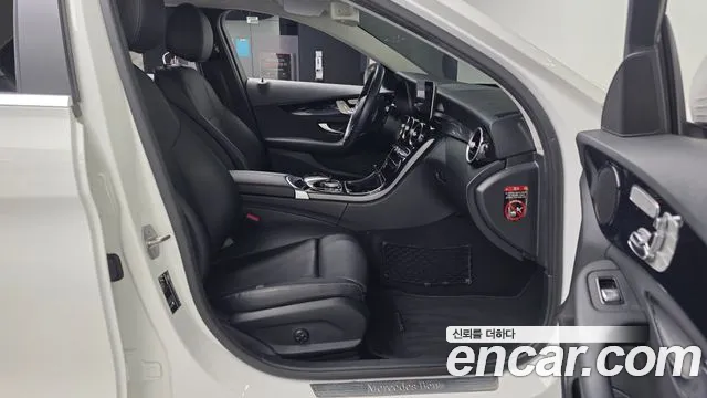 Mercedes-Benz C-Class 2020 — фото 11