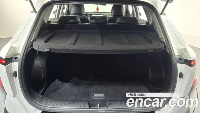 Hyundai Kona 2023 — фото 20