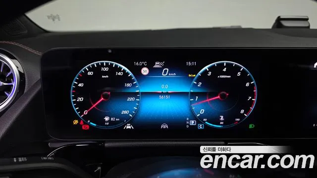Mercedes-Benz GLA-Class 2023 — фото 7