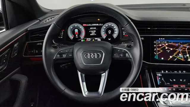 Audi Q8 2023 — фото 13
