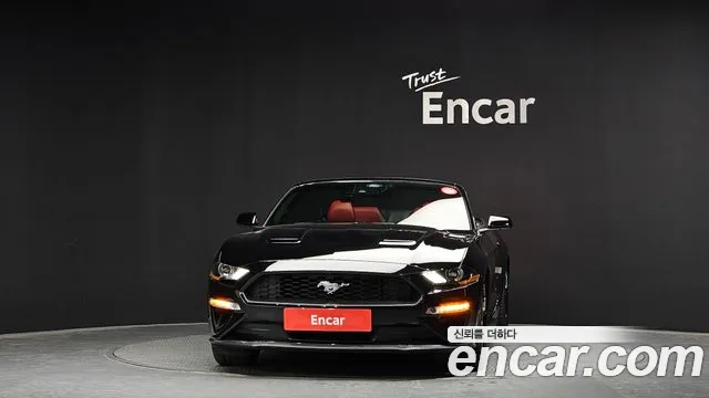 Ford Mustang 2021 — фото 3
