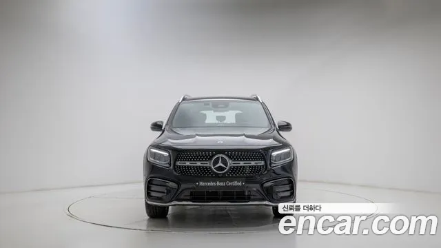 Mercedes-Benz GLB-Class 2025 — фото 3
