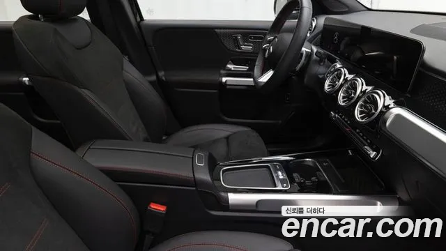 Mercedes-Benz GLB-Class 2025 — фото 18