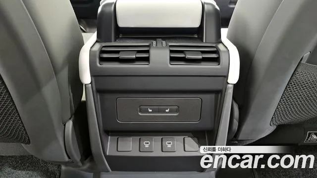 Land Rover Defender 2025 — фото 19