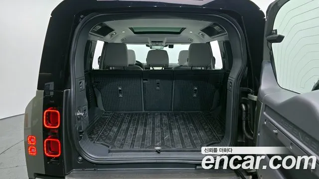 Land Rover Defender 2025 — фото 20