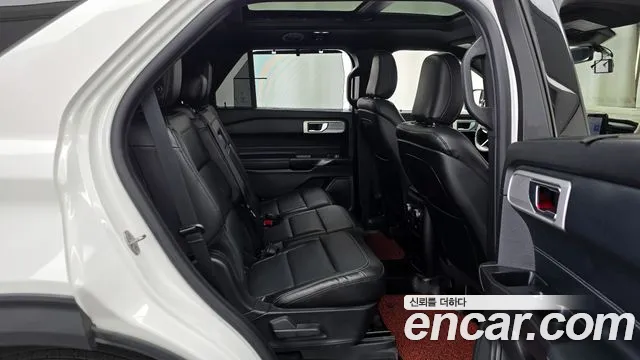 Ford Explorer 2020 — фото 12