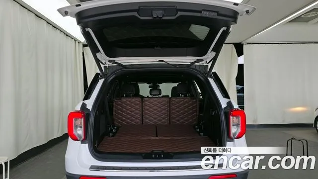 Ford Explorer 2020 — фото 20