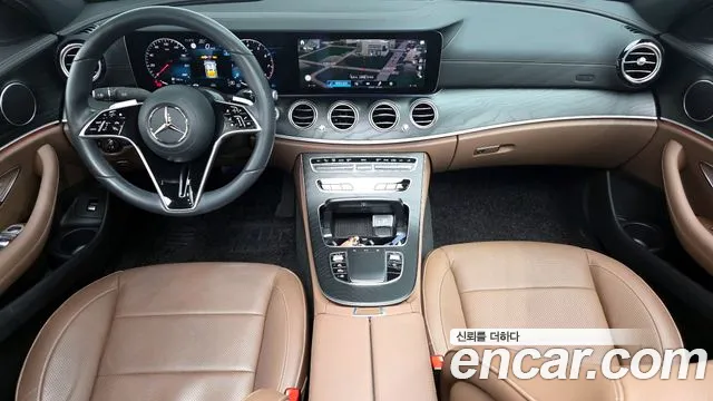 Mercedes-Benz E-Class 2023 — фото 7