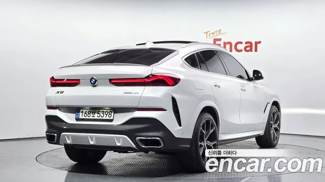 BMW X6 2021 — фото 2