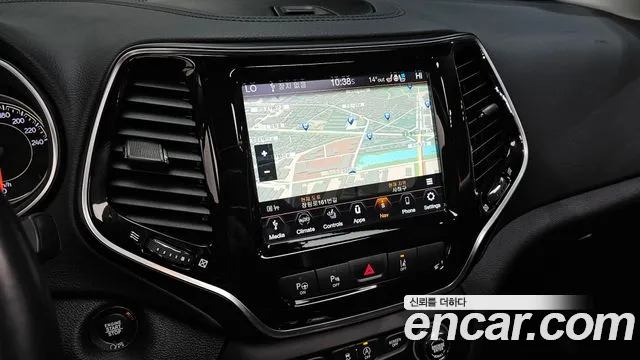 Jeep Cherokee 2020 — фото 16