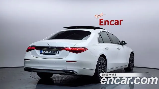 Mercedes-Benz S-Class 2023 — фото 2