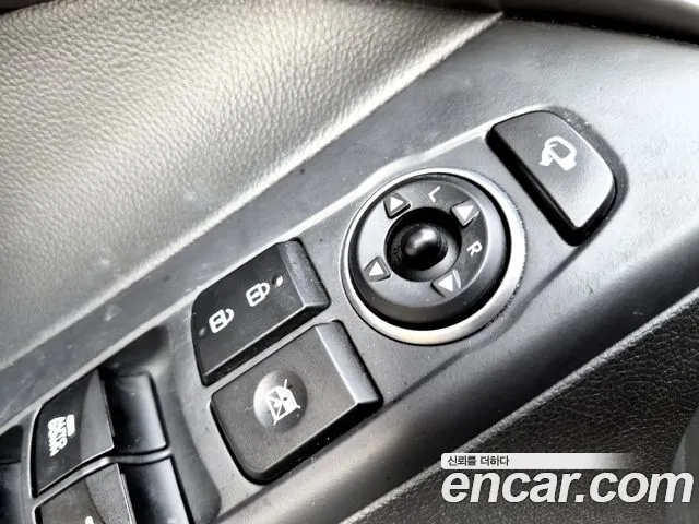 Hyundai AVANTE 2015 — фото 19