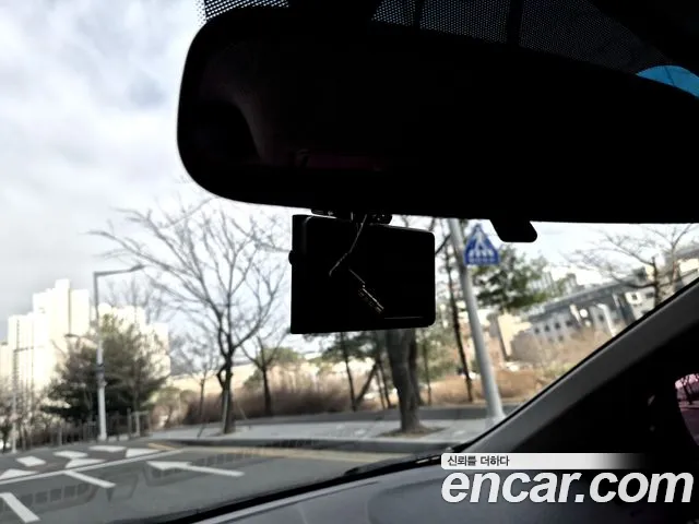 Hyundai AVANTE 2015 — фото 20