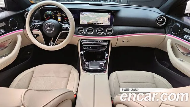 Mercedes-Benz E-Class 2023 — фото 7
