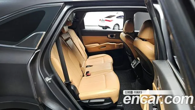 Kia Sorento 2022 — фото 11