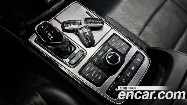 Hyundai Equus 2014 — фото 9