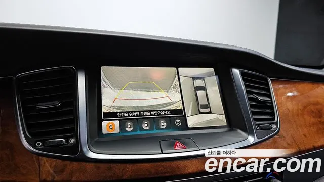 Hyundai Equus 2014 — фото 15