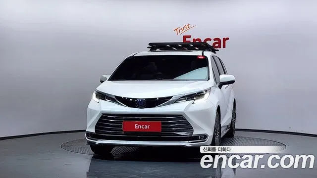 Toyota Sienna 2021 — фото 3