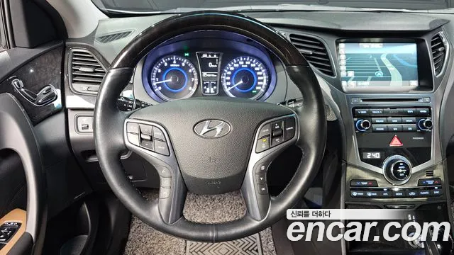 Hyundai Grandeur 2016 — фото 12