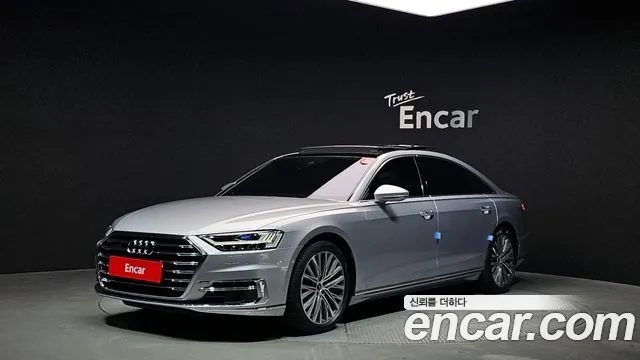 Audi A8 2021 — фото 1