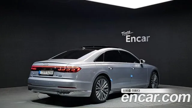 Audi A8 2021 — фото 2