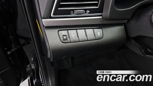 Hyundai AVANTE 2016 — фото 17
