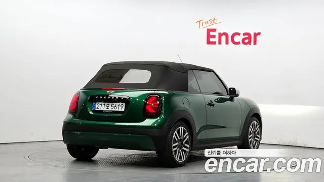Mini Cooper Convertible 2025 — фото 19