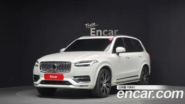 Volvo XC90 2022 — фото 1