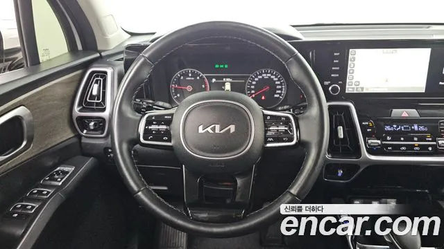 Kia Sorento 2023 — фото 11