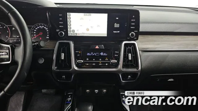 Kia Sorento 2023 — фото 12