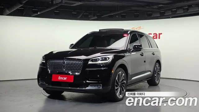 Lincoln Aviator