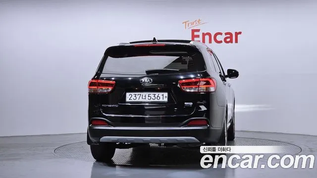 Kia Sorento 2016 — фото 4