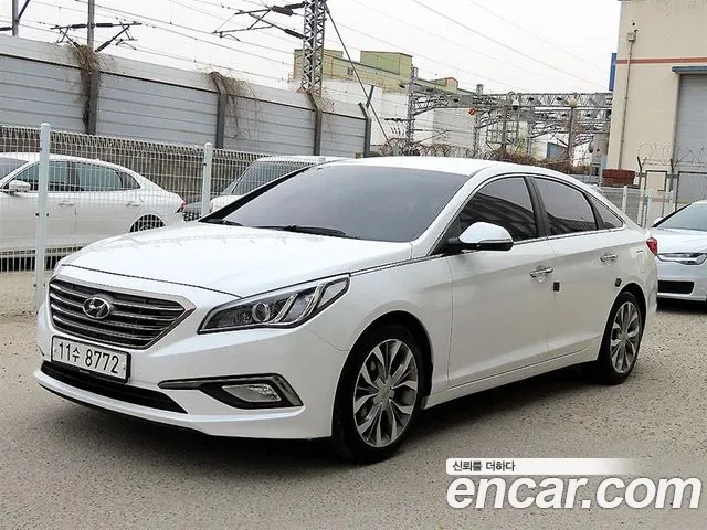 Hyundai Sonata 2015 — фото 1